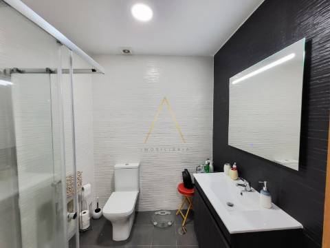 Moradia Unifamilar T3 com Logradouro e Terraço.