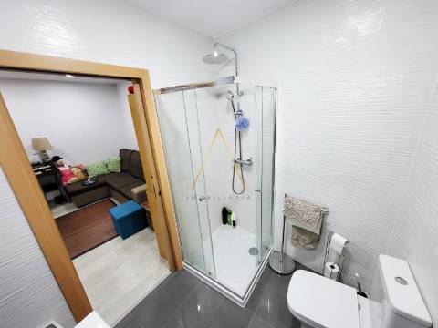 Moradia Unifamilar T3 com Logradouro e Terraço.