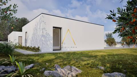 Moradia Isolada T4, inserida em 1352 m2 de terreno.