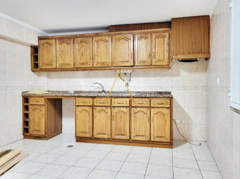 Apartamento T3 Arrendamento em Viseu,Viseu