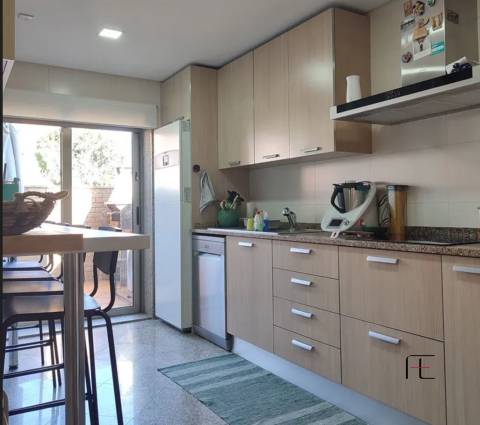 Moradia Geminada T4 Venda em Serzedo e Perosinho,Vila Nova de Gaia