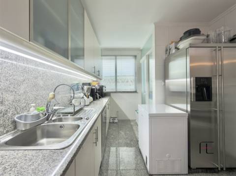 Apartamento T3 Venda em Mafamude e Vilar do Paraíso,Vila Nova de Gaia