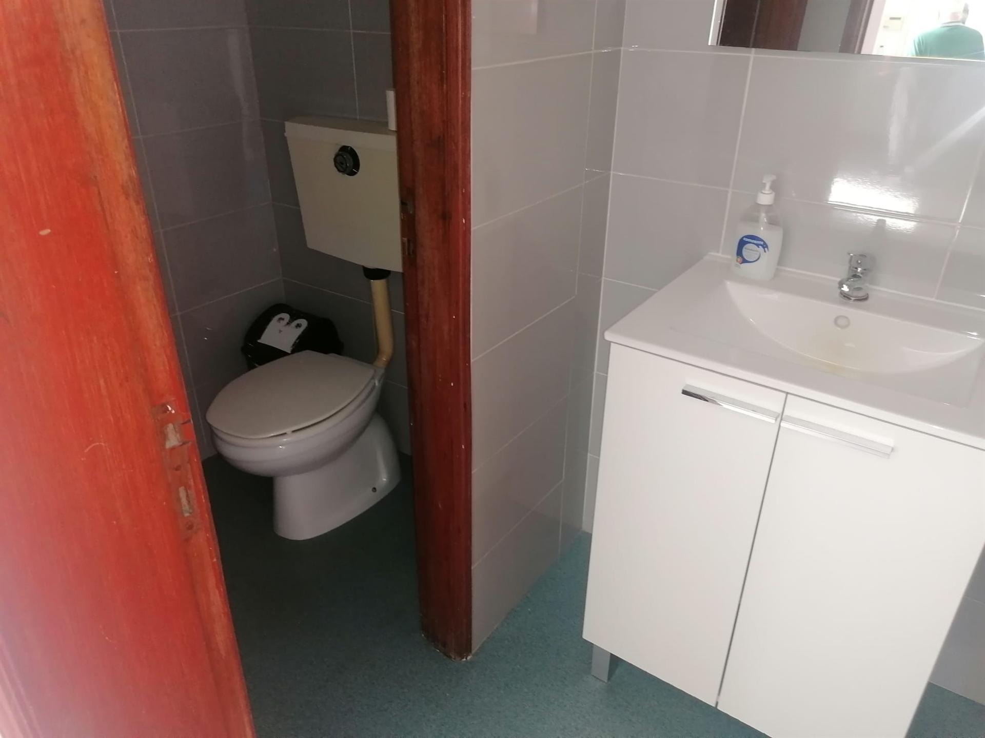 Armazém  Venda em Rio Tinto,Gondomar