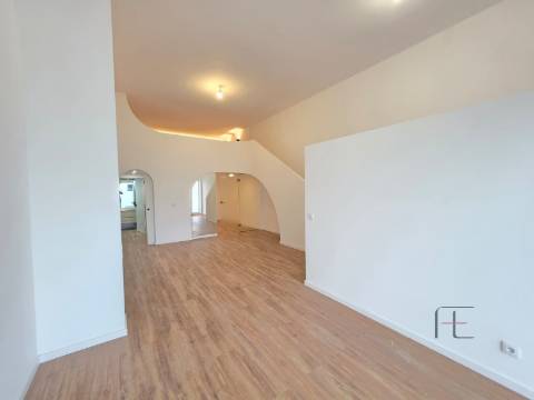 Loft T0+2 Venda em Águas Santas,Maia