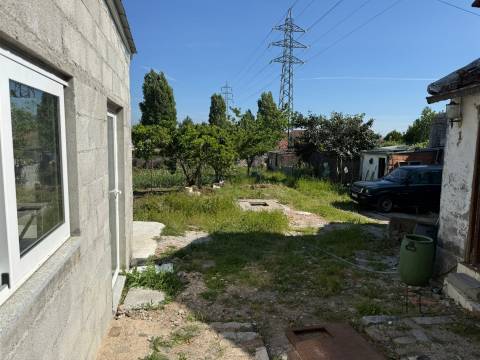 Prédio T2 Venda em Rio Tinto,Gondomar