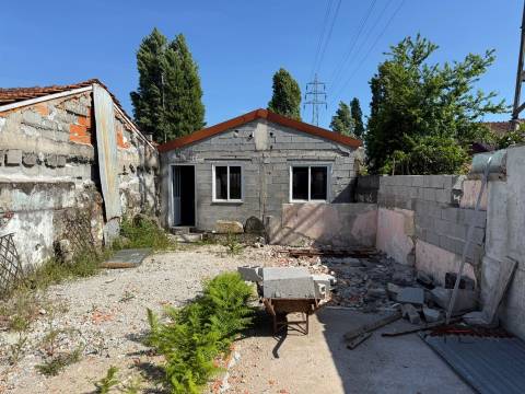 Prédio T2 Venda em Rio Tinto,Gondomar