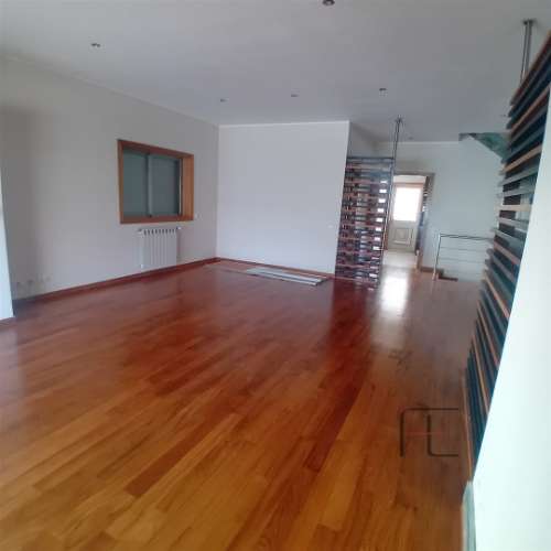 Moradia Geminada T4 Venda em Gondomar (São Cosme), Valbom e Jovim,Gondomar