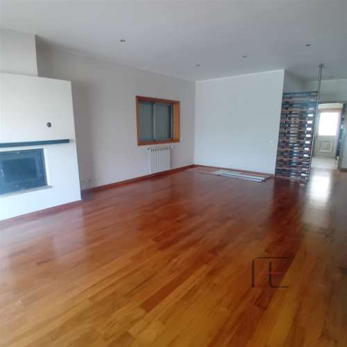 Moradia Geminada T4 Venda em Gondomar (São Cosme), Valbom e Jovim,Gondomar