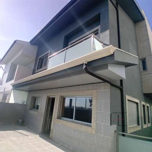 Moradia Geminada T4 Venda em Gondomar (São Cosme), Valbom e Jovim,Gondomar