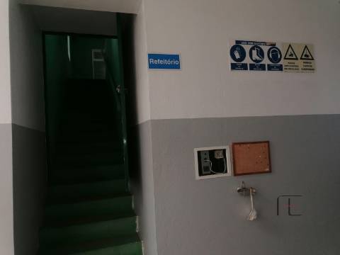 Armazém  Venda em Gulpilhares e Valadares,Vila Nova de Gaia