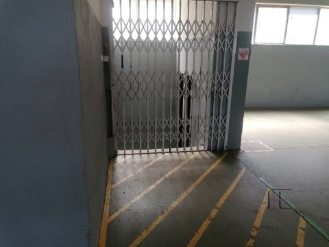 Armazém  Venda em Gulpilhares e Valadares,Vila Nova de Gaia