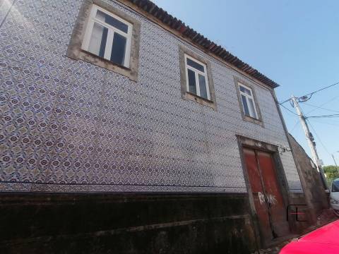 Moradia para Restaurar T4 Venda em Custóias, Leça do Balio e Guifões,Matosinhos