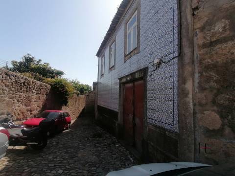 Moradia para Restaurar T4 Venda em Custóias, Leça do Balio e Guifões,Matosinhos
