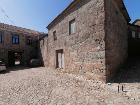 Moradia para Restaurar T4 Venda em Custóias, Leça do Balio e Guifões,Matosinhos