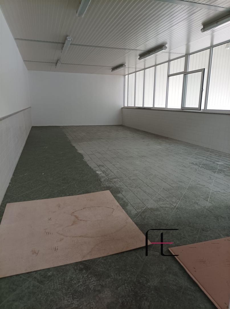 Armazém  Arrendamento em Fânzeres e São Pedro da Cova,Gondomar