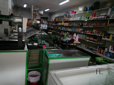 Supermercado  Venda em Gondomar (São Cosme), Valbom e Jovim,Gondomar