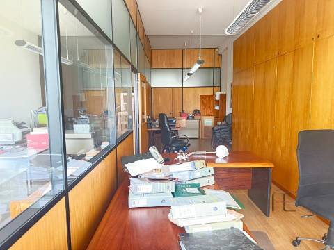 Escritório  Arrendamento em Águas Santas,Maia