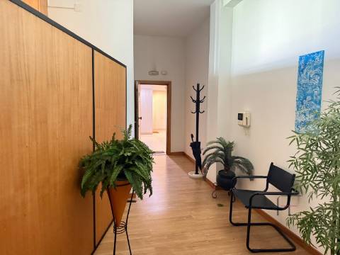 Escritório  Arrendamento em Águas Santas,Maia