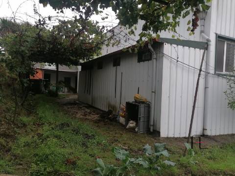 Armazém  Venda em Raimonda,Paços de Ferreira