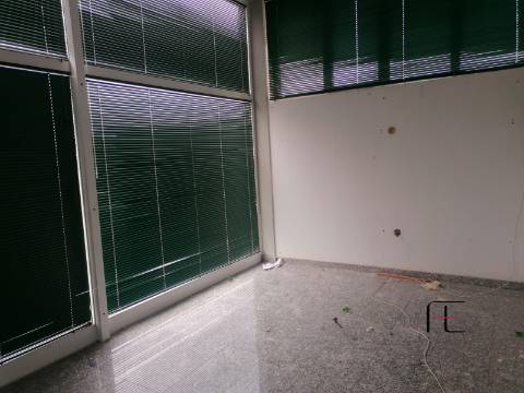 Armazém  Venda em Raimonda,Paços de Ferreira