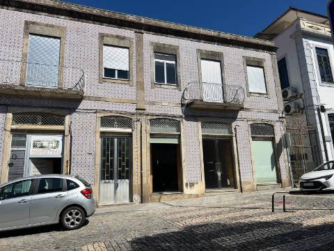 Prédio  Venda em Peso da Régua e Godim,Peso da Régua