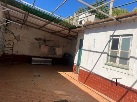 Prédio  Venda em Peso da Régua e Godim,Peso da Régua