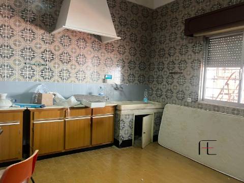 Prédio  Venda em Peso da Régua e Godim,Peso da Régua