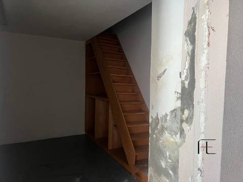 Prédio  Venda em Peso da Régua e Godim,Peso da Régua