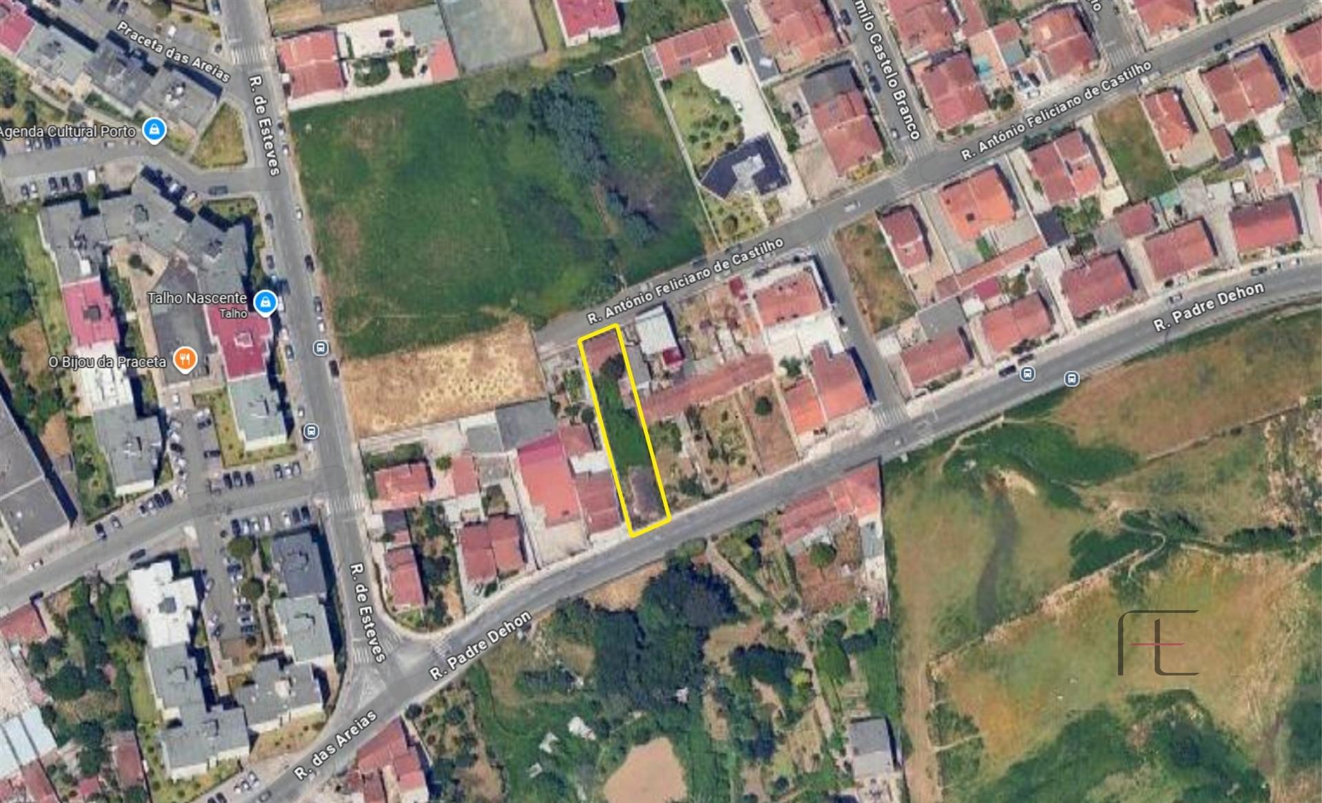 Moradia para Restaurar T2 Venda em Rio Tinto,Gondomar