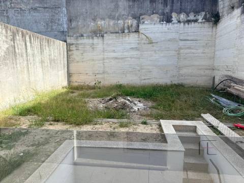 Moradia Geminada T3 Venda em Fânzeres e São Pedro da Cova,Gondomar