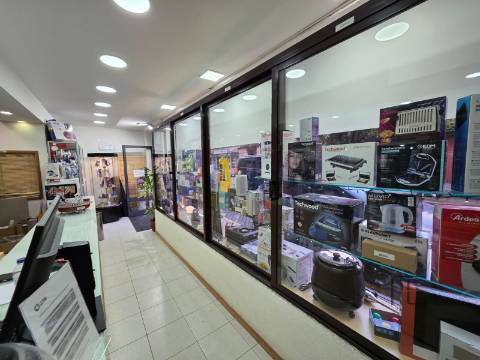 Loja  Arrendamento em Cedofeita, Santo Ildefonso, Sé, Miragaia, São Nicolau e Vitória,Porto