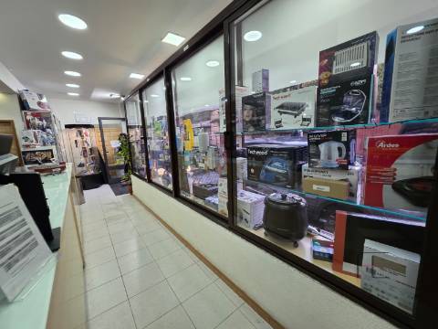 Loja  Arrendamento em Cedofeita, Santo Ildefonso, Sé, Miragaia, São Nicolau e Vitória,Porto