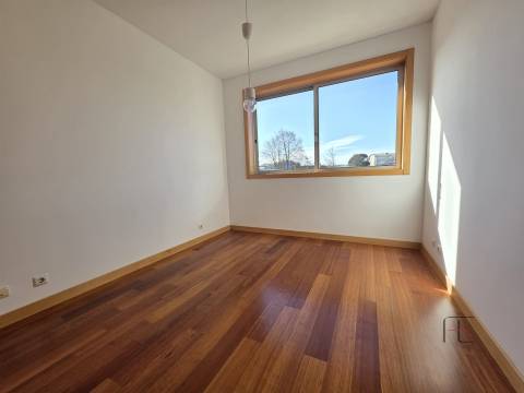 Apartamento T3 Venda em Águas Santas,Maia