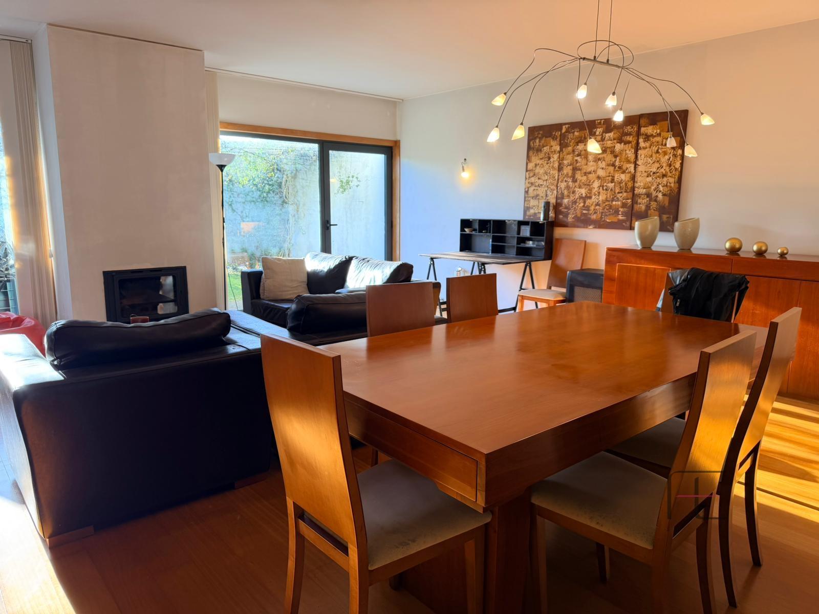 Moradia Geminada T3 Venda em Castêlo da Maia,Maia