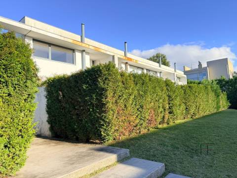 Moradia Geminada T3 Venda em Castêlo da Maia,Maia