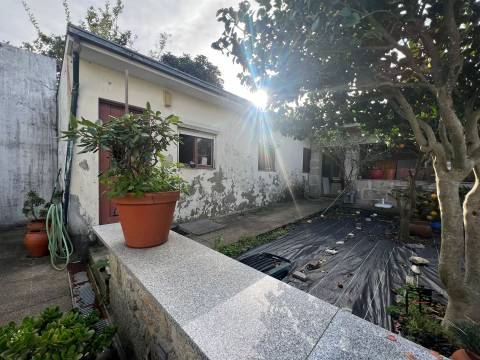 Moradia Geminada T3 Venda em Paranhos,Porto