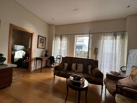 Moradia Geminada T3 Venda em Paranhos,Porto