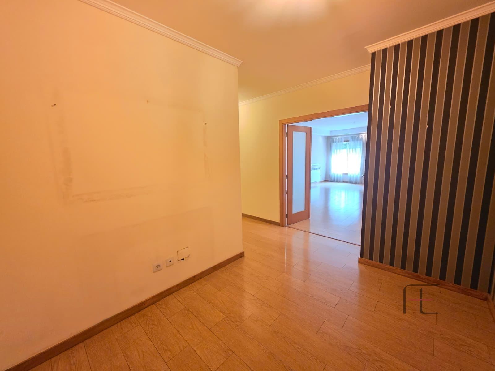 Apartamento T1 Arrendamento em Rio Tinto,Gondomar