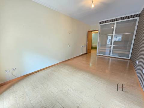 Apartamento T1 Arrendamento em Rio Tinto,Gondomar