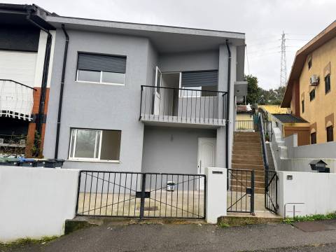 Moradia Geminada T3 Venda em Pedrouços,Maia
