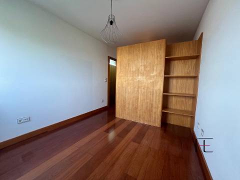 Apartamento T2 Venda em Matosinhos e Leça da Palmeira,Matosinhos