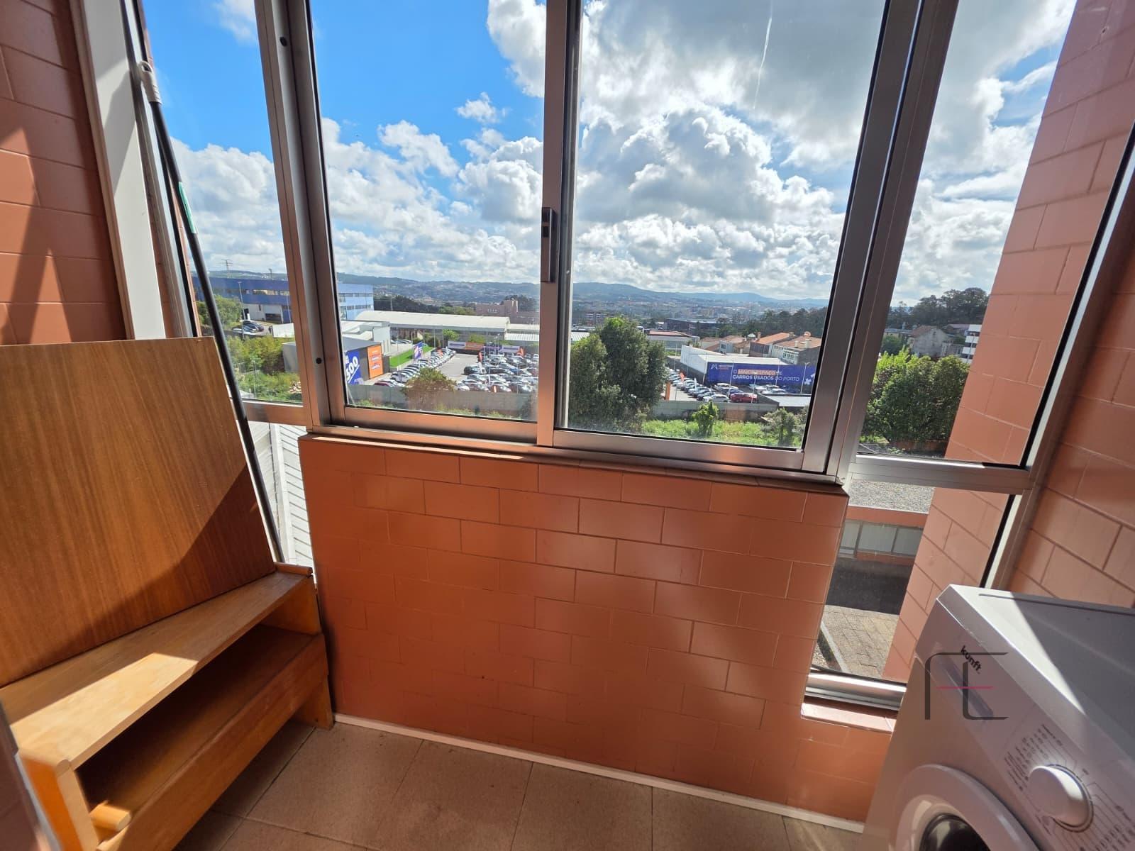 Apartamento T2 Arrendamento em Rio Tinto,Gondomar
