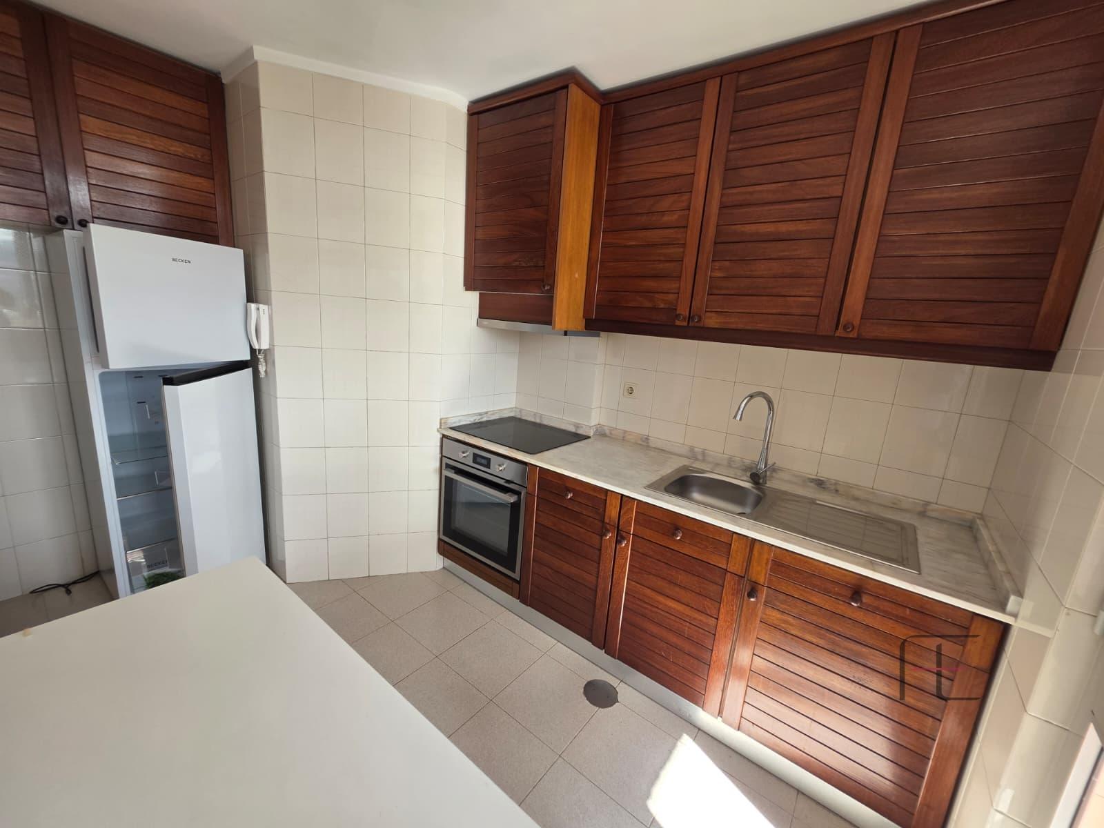 Apartamento T2 Arrendamento em Rio Tinto,Gondomar