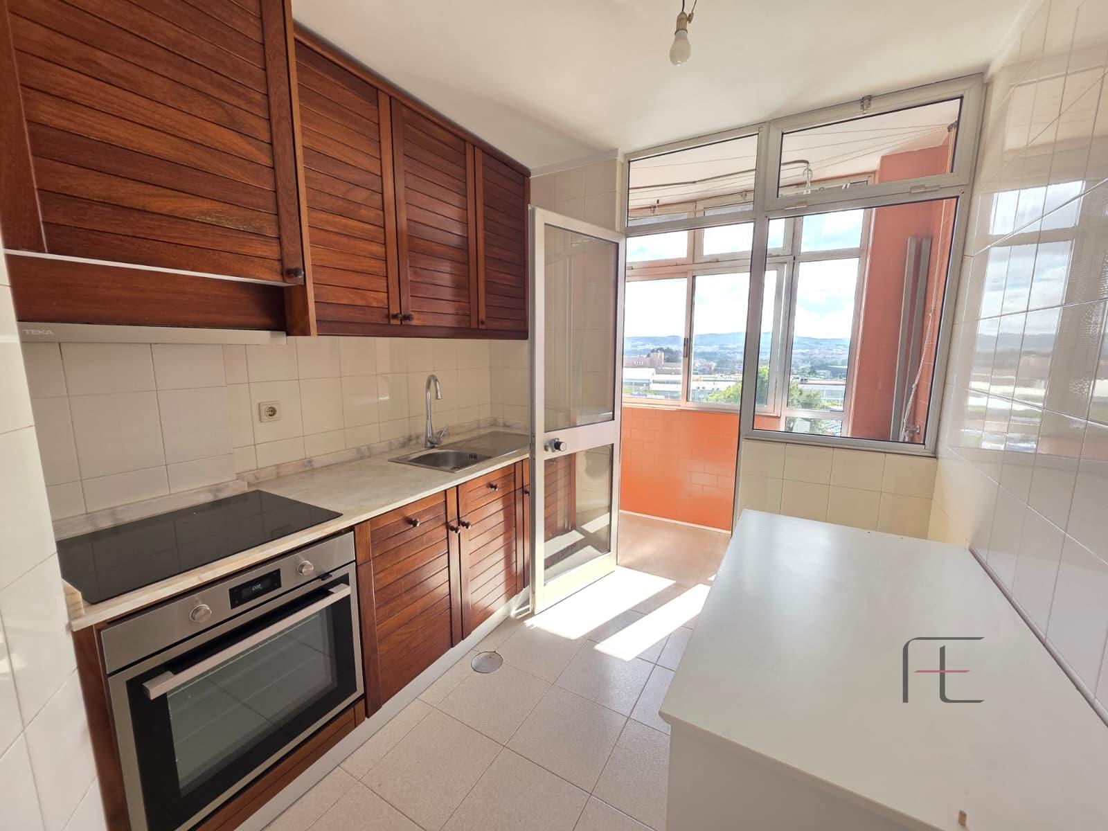 Apartamento T2 Arrendamento em Rio Tinto,Gondomar