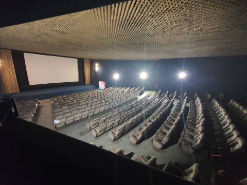 Cinema no Shopping + 7 lojas