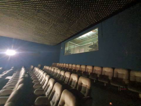 Cinema no Shopping + 7 lojas