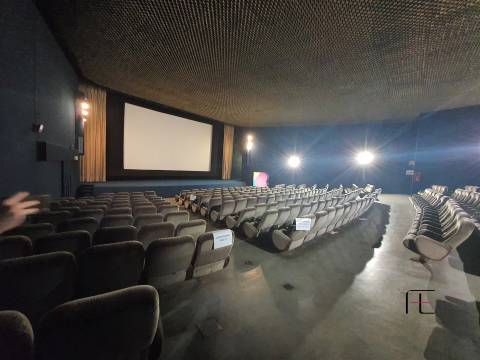 Cinema no Shopping + 7 lojas