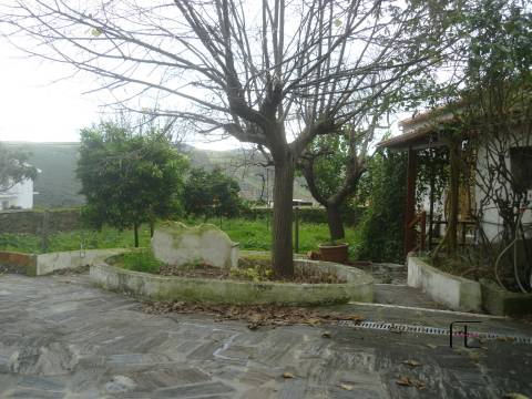 Moradia Geminada T3 Venda em Açoreira,Torre de Moncorvo