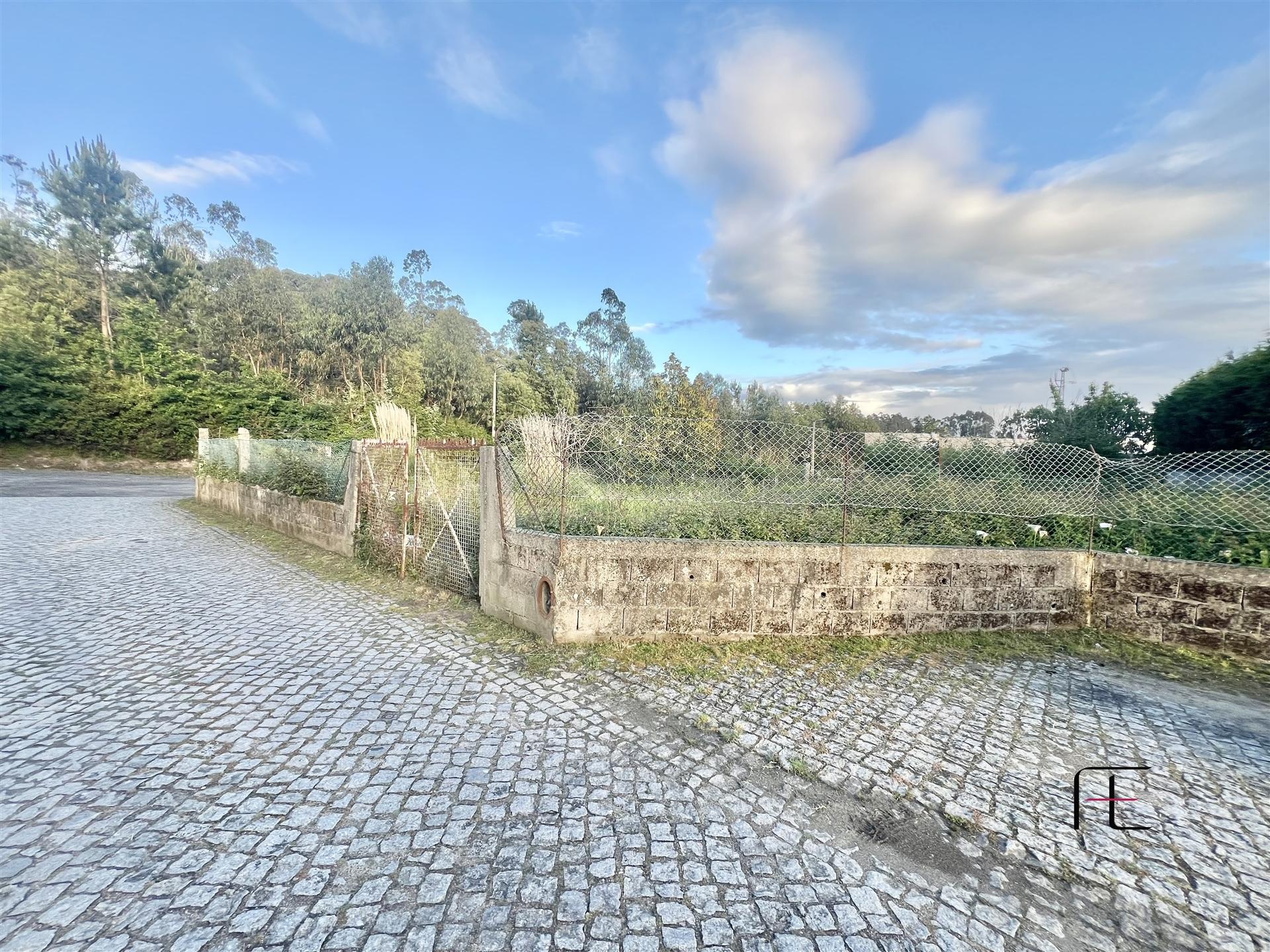 Terreno Urbano  Venda em Castêlo da Maia,Maia