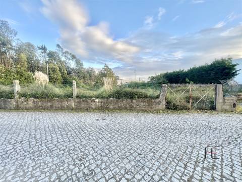 Terreno Urbano  Venda em Castêlo da Maia,Maia